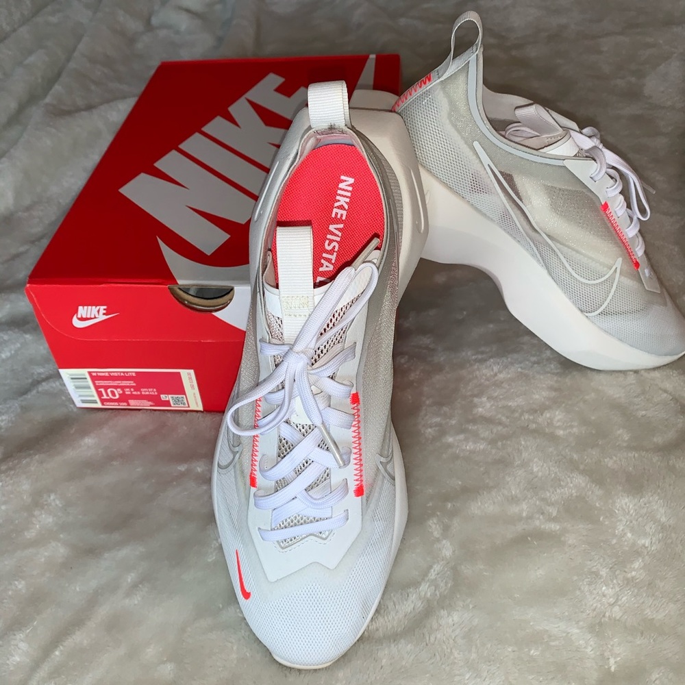 Nike Vista Lite